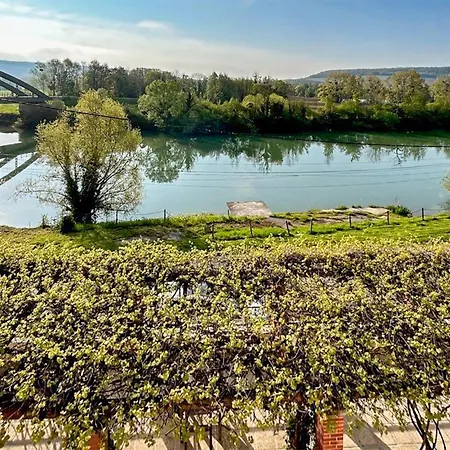 Nyaraló Appartement Jolie Vue Riviere *